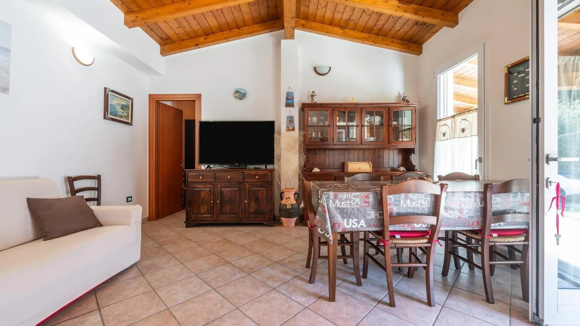 Casa Vacanza Ghisu Sant'Anna Arresi Italy